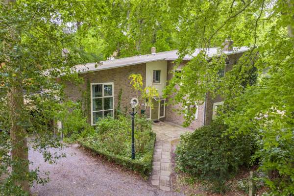 Woning Nachtegalenlaantje 21 Bergen (NH)