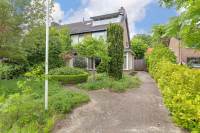 Woning Van Bergenlaan 6 Castricum