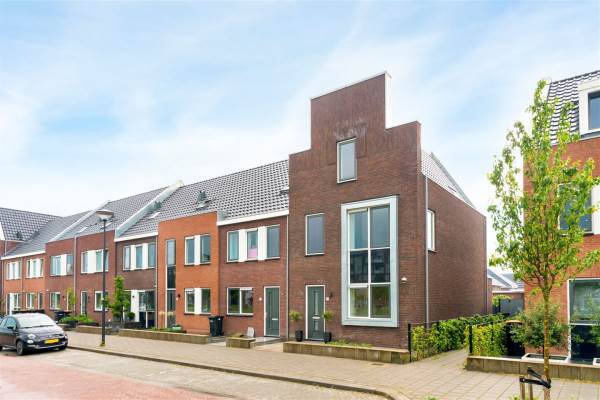 Woning Westerveer 32 Zwaag