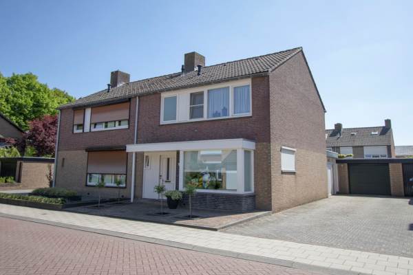 Woning Acacialaan 16 Neer