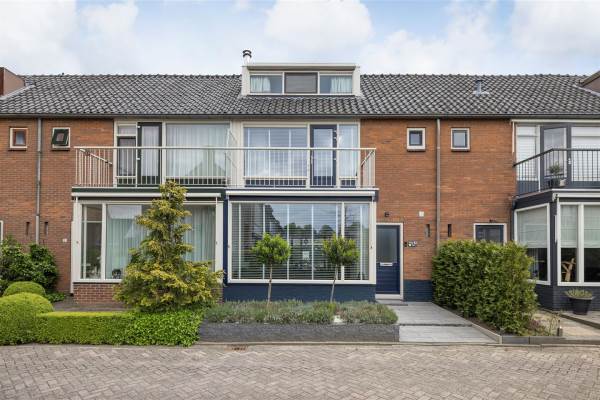 Woning Landmanshof 83 Hendrik-Ido-Ambacht