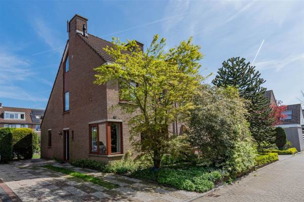Woning M.Dotingalaan 73 Weesp