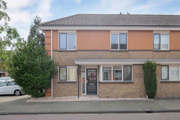 Woning Amethysthof 1 Rhoon