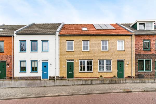 Woning Hoge Weere 104 Zwaag
