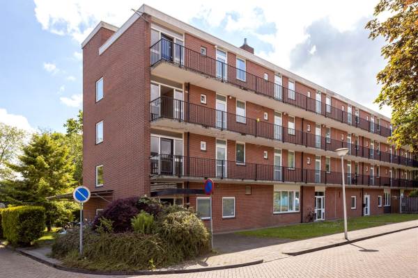 Woning Laan van Kortrijk 111 Almelo