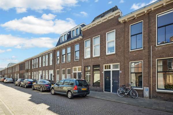 Woning Burgemeester van der Werffstraat 102 Den Haag