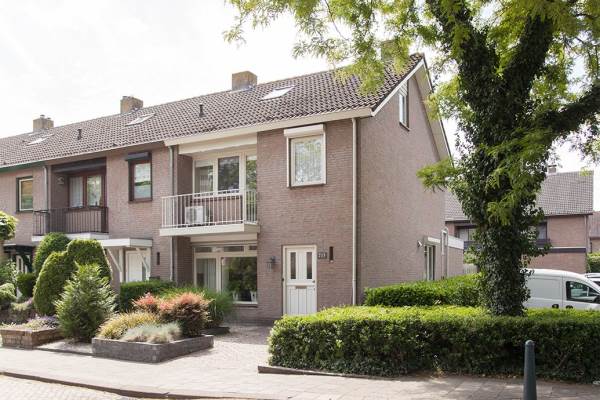 Woning Klaroenring 213 Etten-Leur