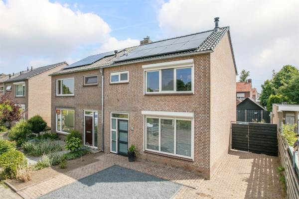 Woning Seringenstraat 19 Beneden-Leeuwen