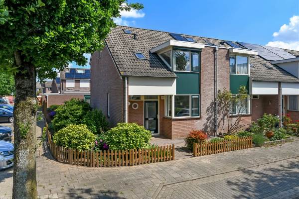 Woning Anna Blamanlaan 1 Elst (GE)