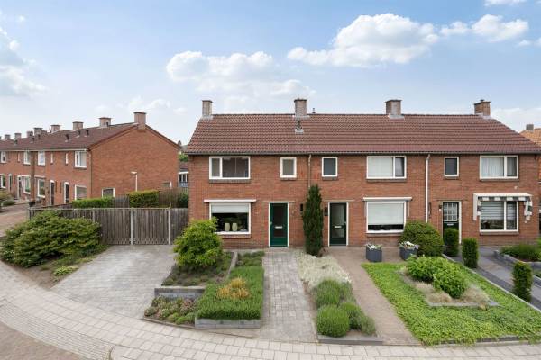 Woning Julianastraat 6 Delden