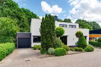 Woning Merwedestraat 1 Maasdam