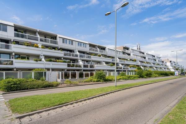 Woning Eduard C F Hellendoornstraat 23 Schiedam