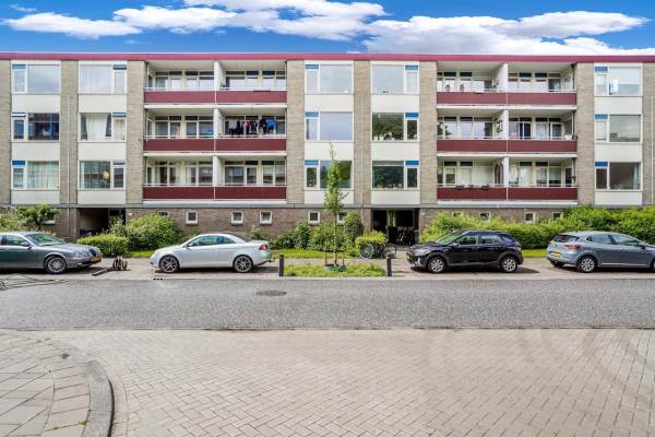 Woning Plutolaan 86 Groningen