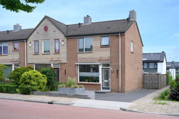 Woning Ruysdaelstraat 12 Eerbeek