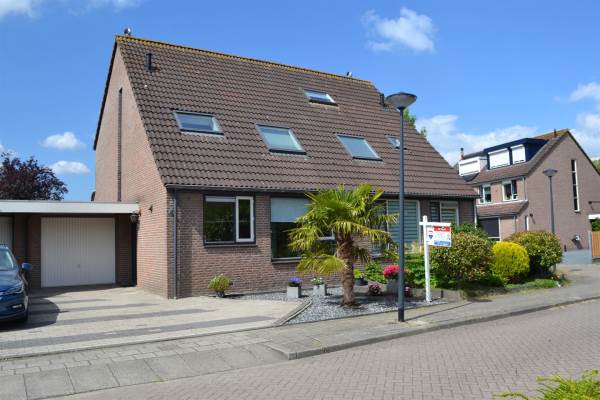 Woning Hermanus M H Coenradistraat 18 Schiedam