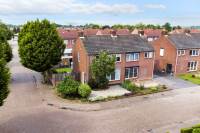 Woning Monseigneur van Enckevoirtstraat 2 Sambeek