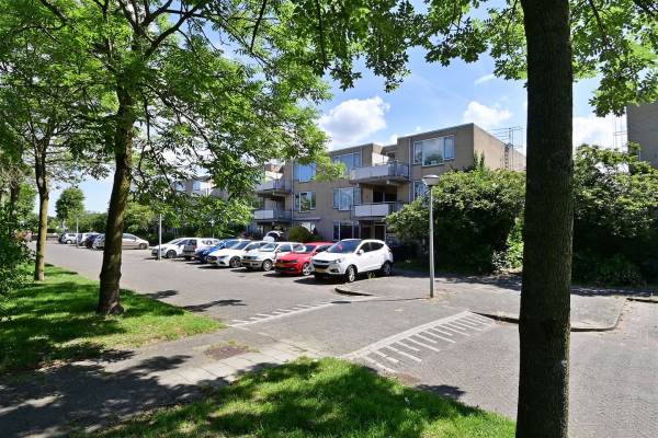 Woning Ambachtsweg 98 Huizen