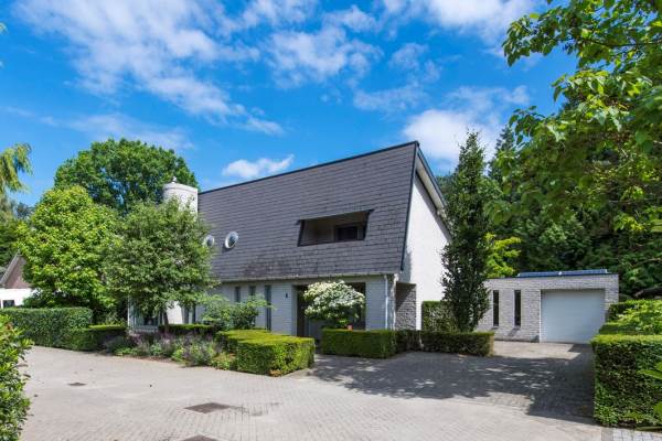 Woning Godfried Bomanshof 4 Tilburg