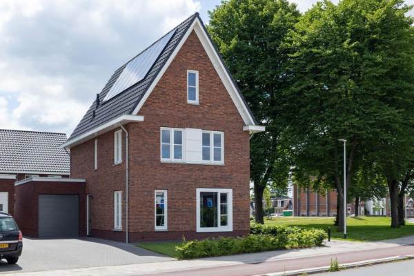 Woning De Vos van Steenwijklaan 2A Hoogeveen