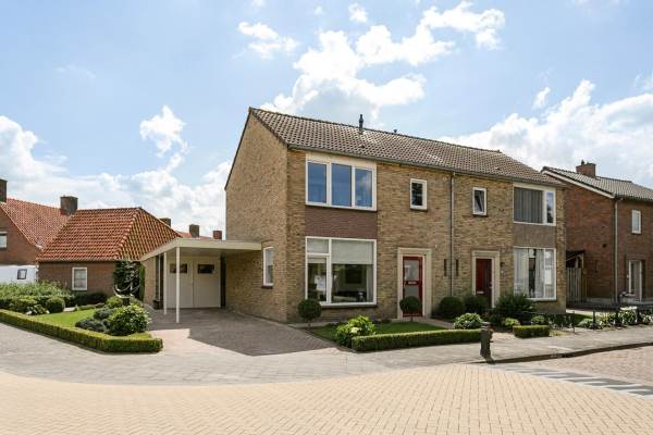 Woning Esdoornstraat 1 DRUNEN