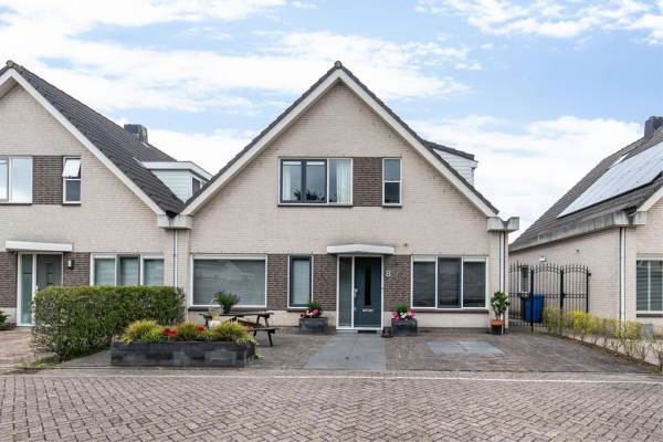 Woning Martinus Burkensstraat 8 Rotterdam