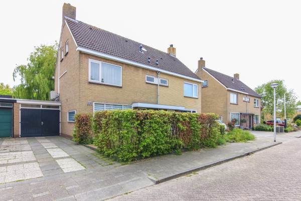 Woning Esdoornstraat 7 Rockanje