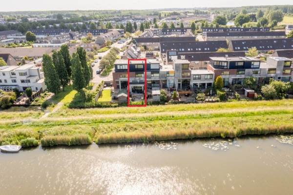 Woning Albert John Luthulistraat 4 Purmerend