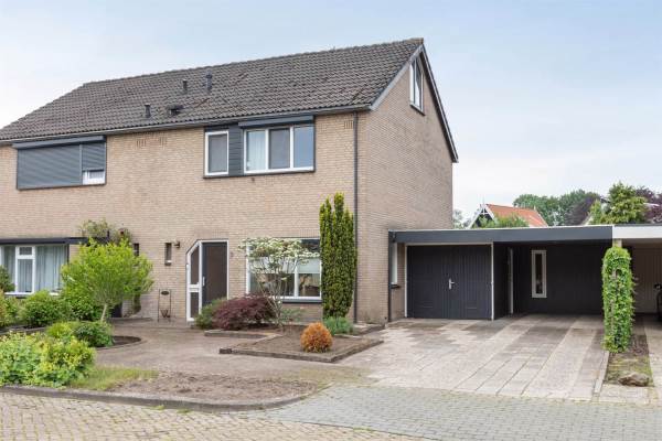 Woning Suze Robertsonstraat 7 Hengelo (OV)