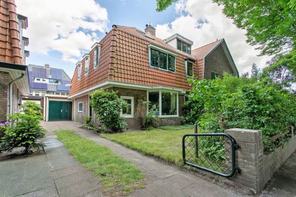 Woning De Bazelstraat 25 Hilversum