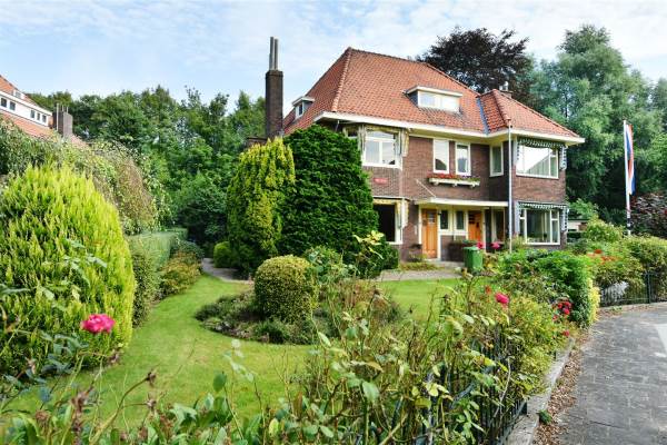 Woning Laan van Leeuwesteyn 16 Voorburg
