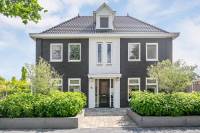 Woning Vredeman de Vrieslaan 15 Almelo
