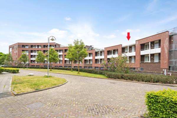 Woning Biezenloop 127 Heesch