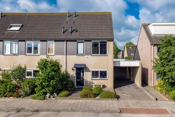 Woning Middelweide 27 Zaltbommel