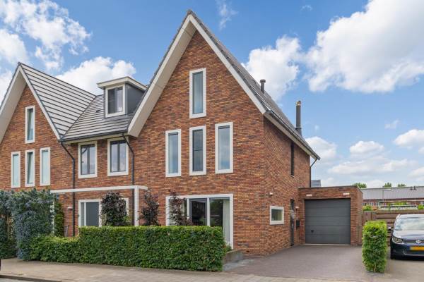 Woning Van Amerongenerf 28 Veenendaal