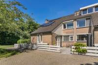 Woning Merelplantsoen 48 Roelofarendsveen