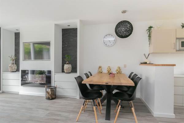 Woning Bertus van Akenlaan 53 Voorschoten