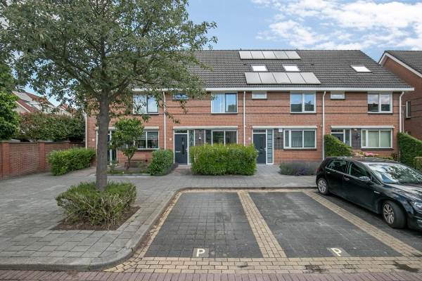 Woning Nicolaas van Puttenstraat 16 Poortugaal