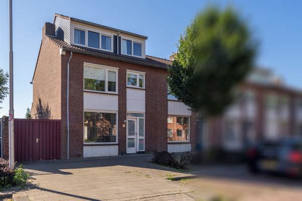Woning Antoine Artsplein 1 Tilburg