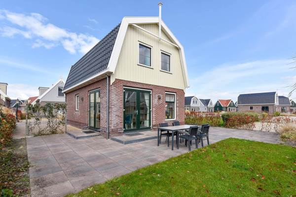 Woning Zeedijk 2405 UITDAM