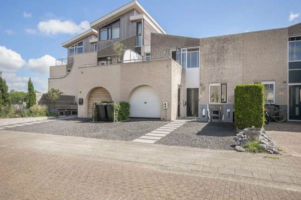 Woning de Warring 43 Heerenveen