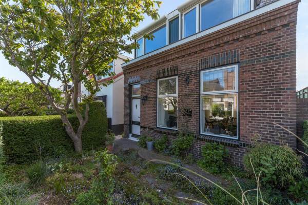 Woning Rijnweg 137 Monster
