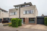 Woning W.J. van der Hooftstraat 31 Meteren