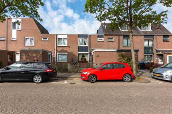 Woning Donk 100 Spijkenisse
