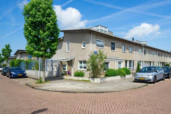 Woning Monte Adi 18 Amsterdam