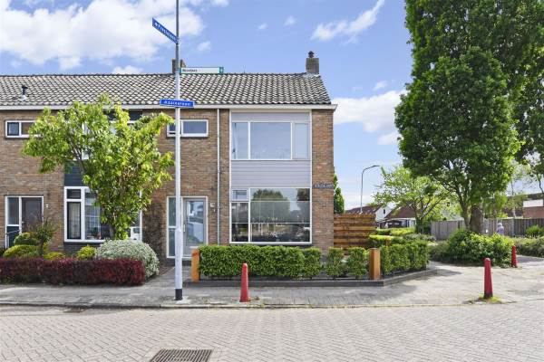 Woning Azalealaan 11 Lutjebroek