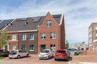 Woning Oeverdreef 11 Roelofarendsveen