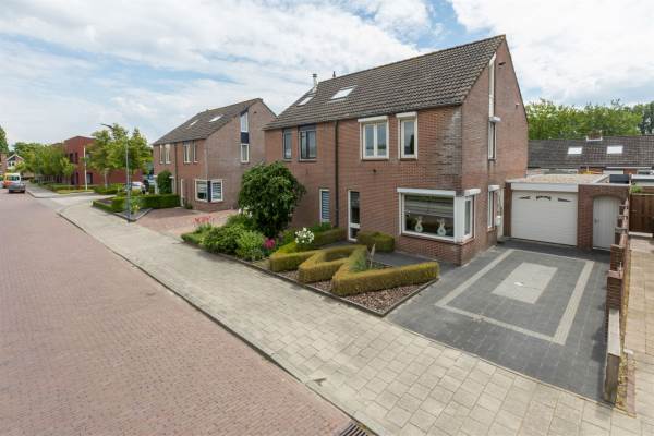 Woning Hazelaarstraat 2 's-Gravenpolder