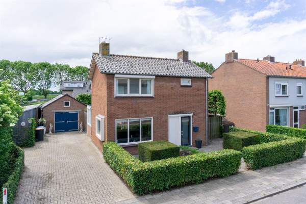 Woning Wethouder van Beuningenstraat 1 Winssen