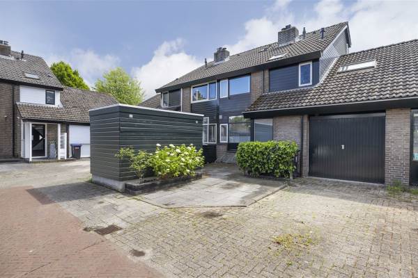 Woning Zwaluwenburg 42 Dordrecht