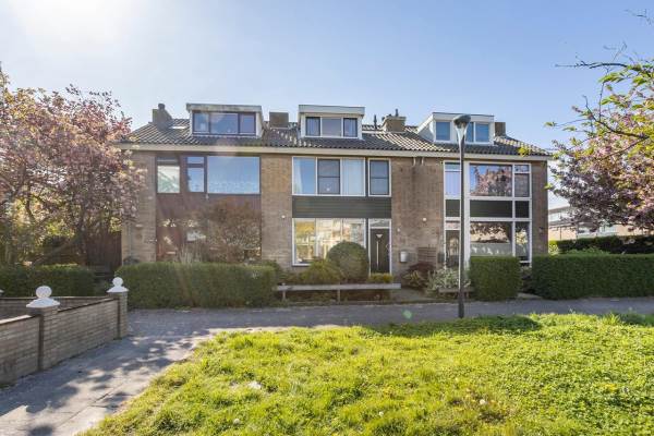 Woning Van de Helstplein 10 MAASSLUIS